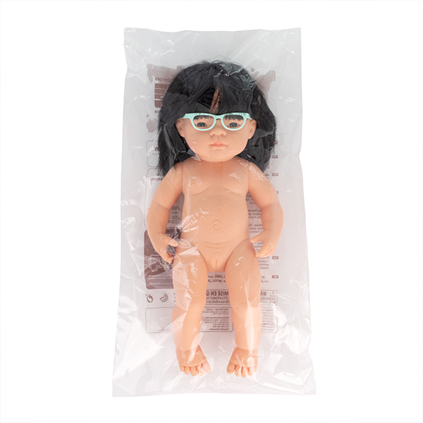 Muñeca asiatica 38 cm con gafas