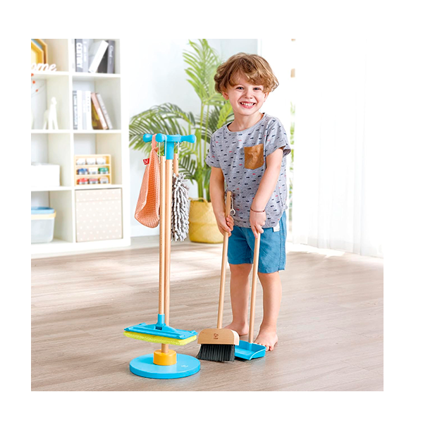 Juego limpieza con escoba